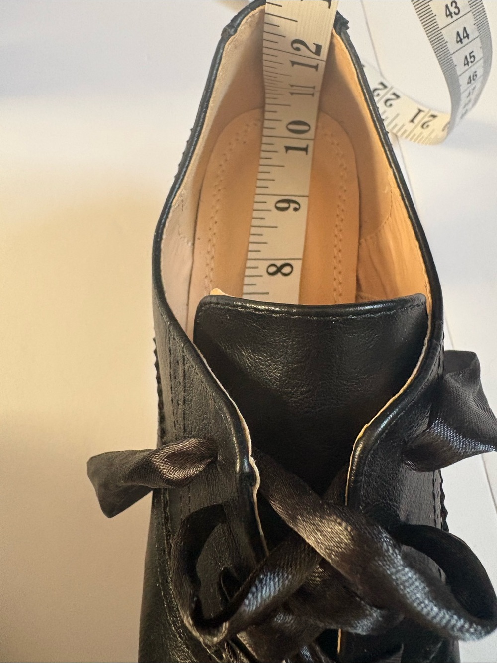 Chase + Chloe Black Vintage Wingtip Oxford Ribbon cone heels Size 10 fit smaller - Picture 12 of 15